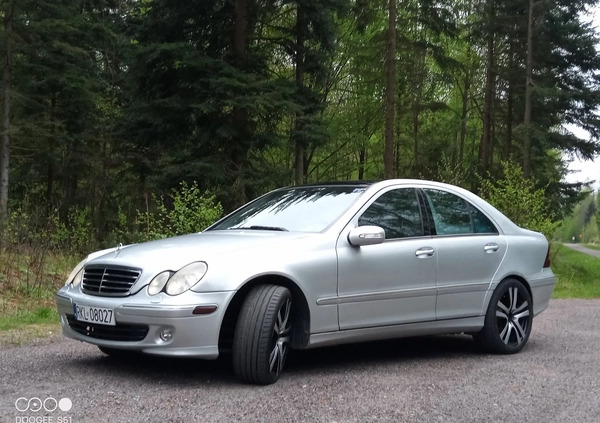 Mercedes-Benz Klasa C cena 36000 przebieg: 199500, rok produkcji 2006 z Dzierzgoń małe 79